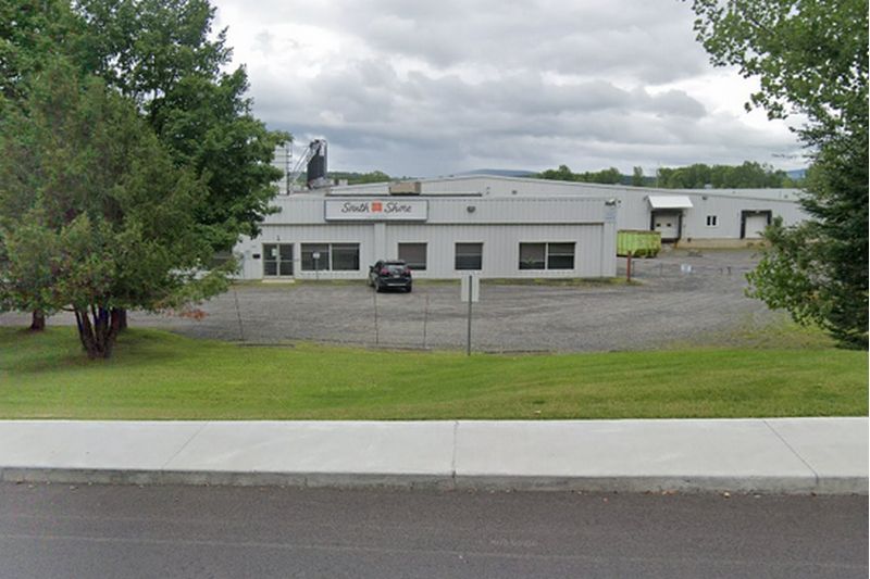 Coaticook frappée par la fermeture de meubles South Shore